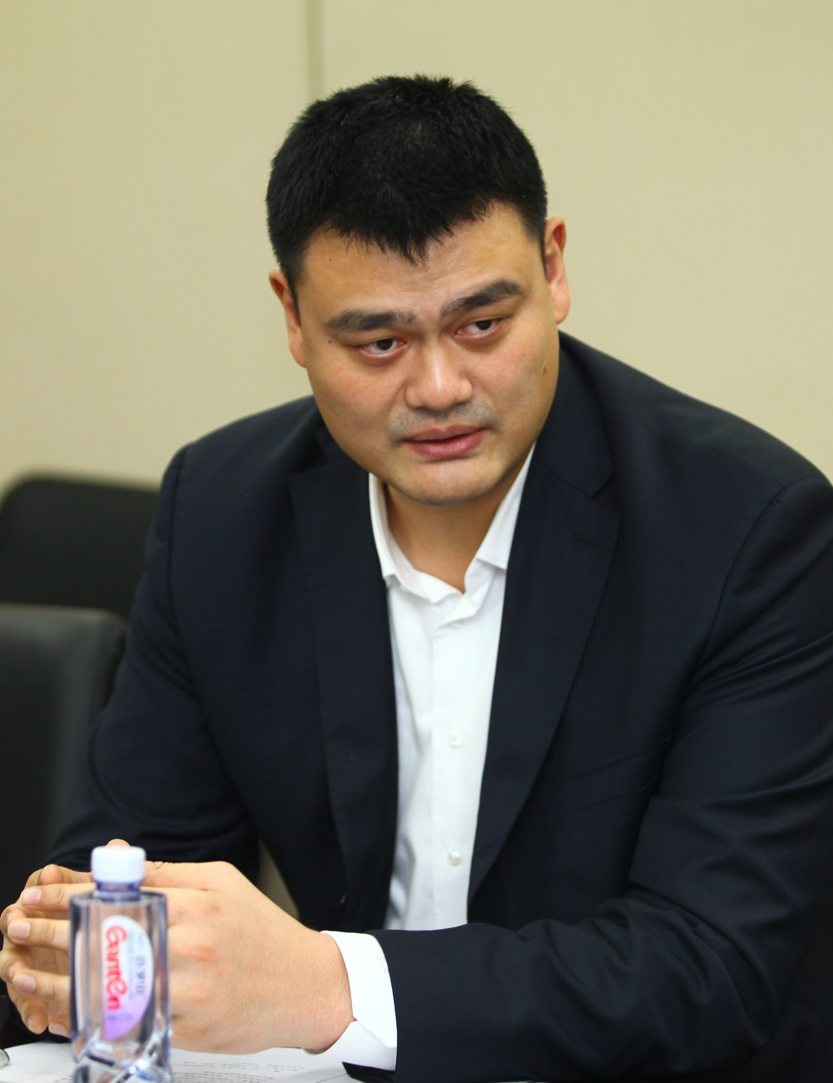 也证明了久