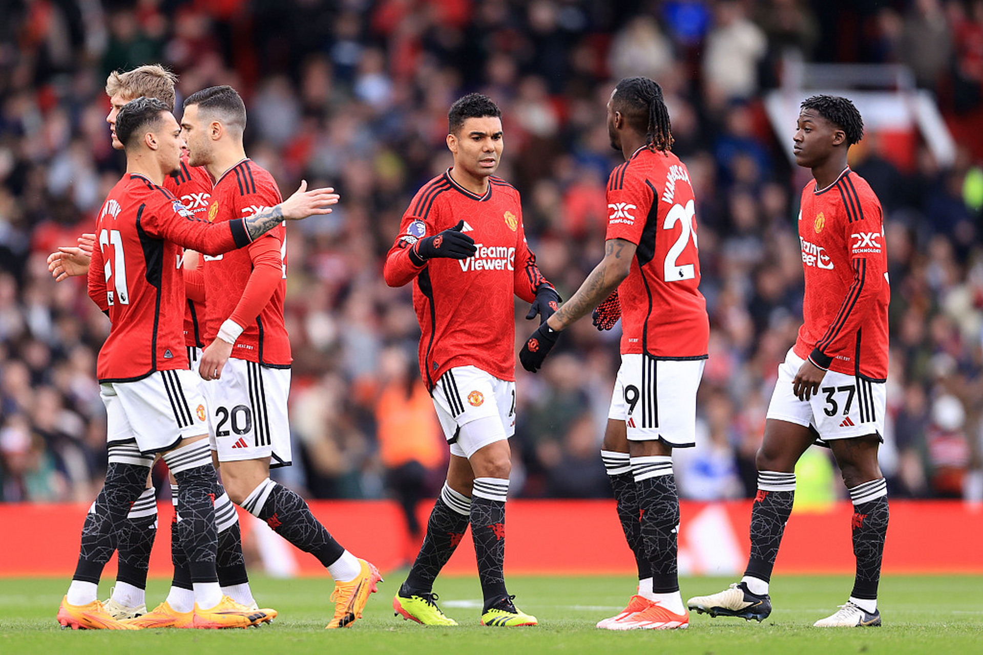 於根偉承壓 於根偉承壓