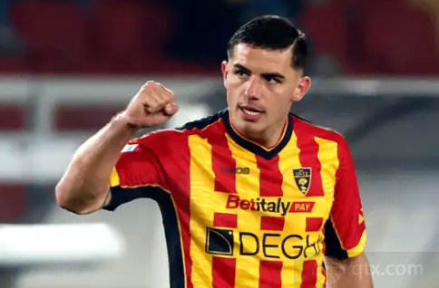 而是小特伦 而是小特伦