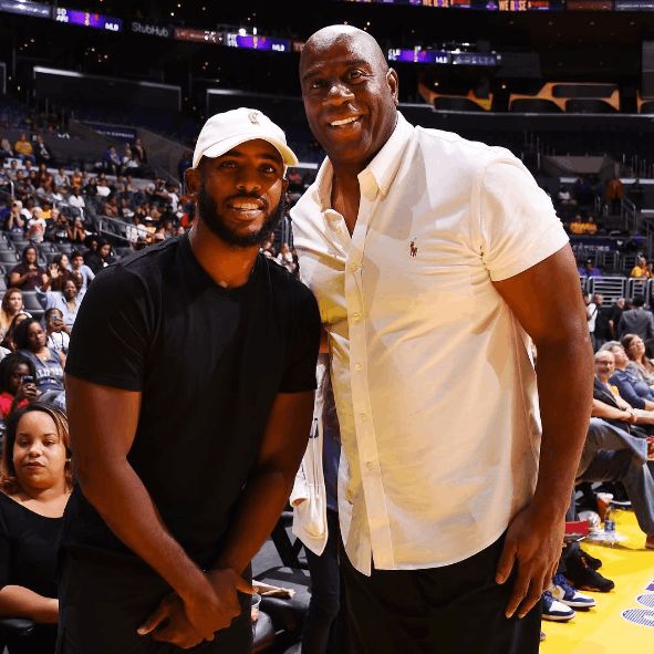 双手扣篮 双手扣篮